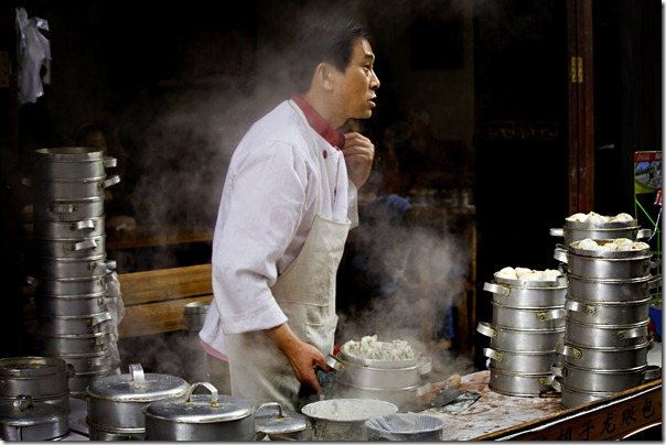 Dumbling chef_Chengdu_by Sandra Herd